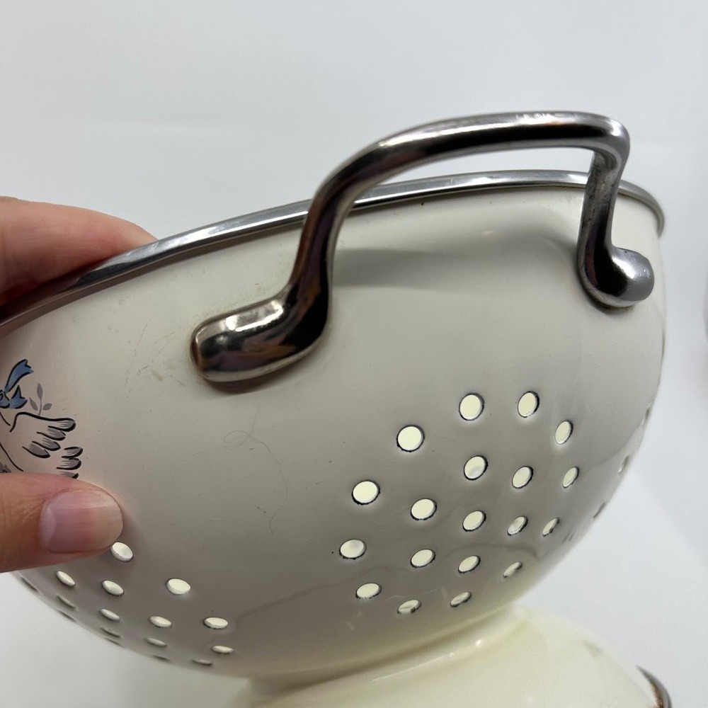 Vintage Marmalade Goose Colander Strainer Enamel Blue Bowed Heart Cottagecore - Picture 11 of 17